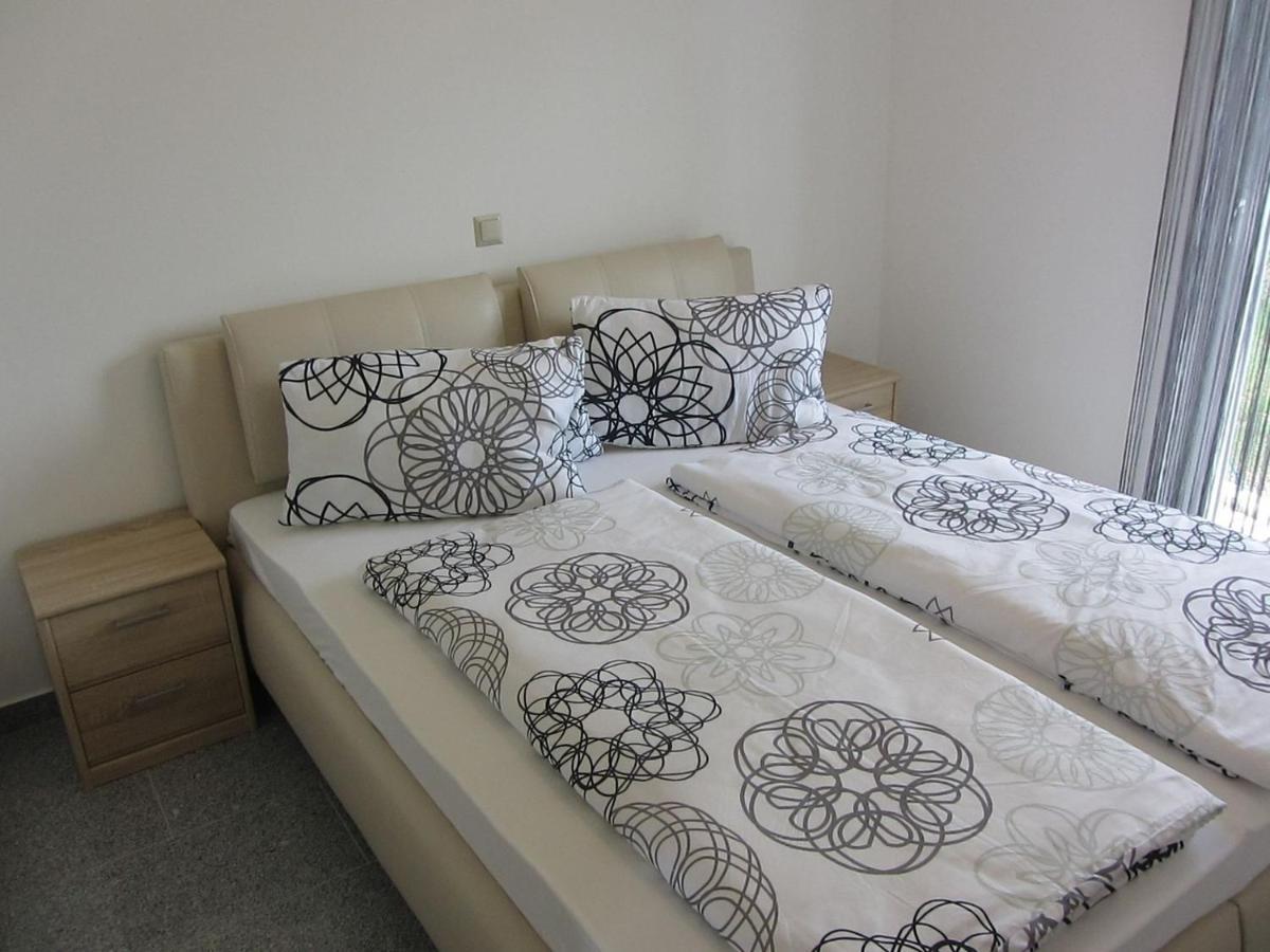 Apartment Tadic Malinska Kültér fotó